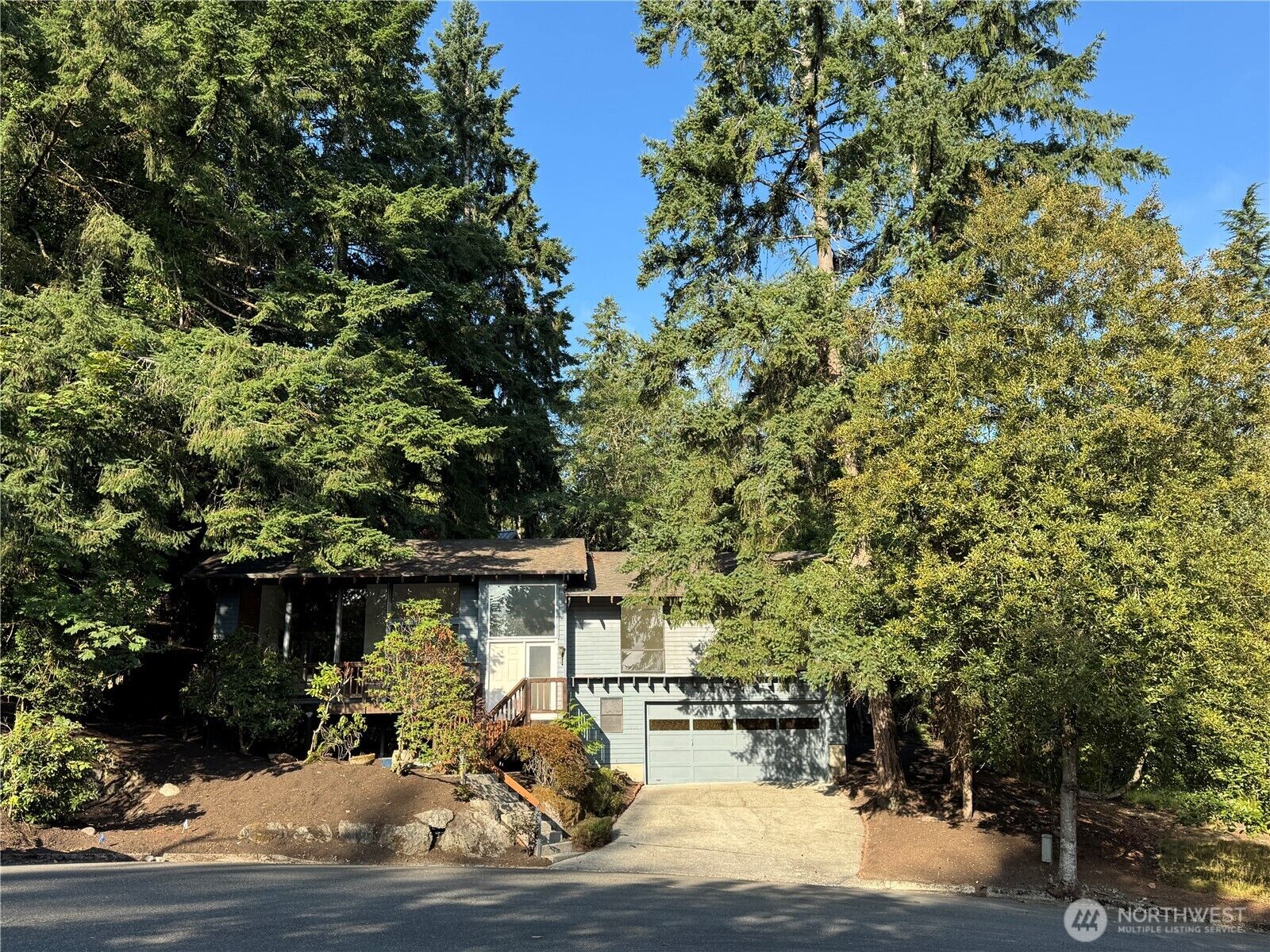 Property Photo: 3207 176th Court NE WA 98052