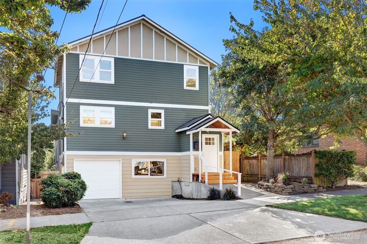 2111 E Pine Street  Seattle WA 98122 photo