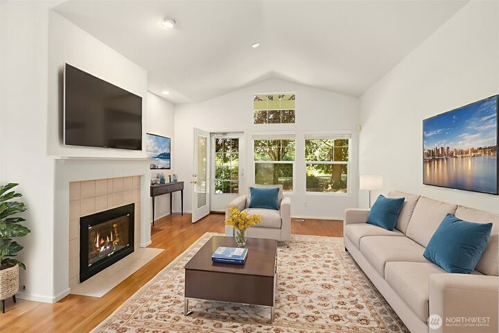 Property Photo:  4931 S 233rd Place 27-1  WA 98032 