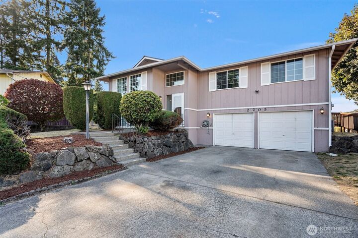 Property Photo:  2205  Sweet Street  WA 98404 