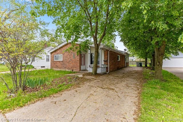 Property Photo:  80 E Mahan Avenue  MI 48030 
