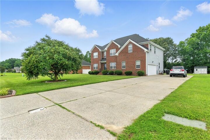 Property Photo:  132 Queens Ln  VA 23851