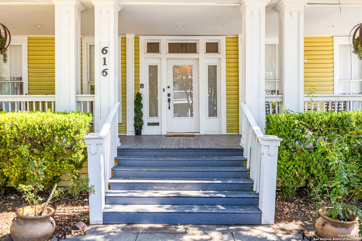 Property Photo: 616 Marshall St TX 78212