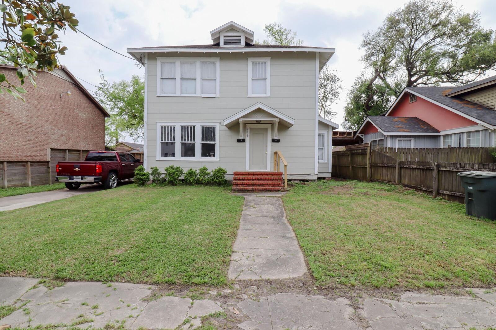 Property Photo:  2237 North Street  TX 77701 