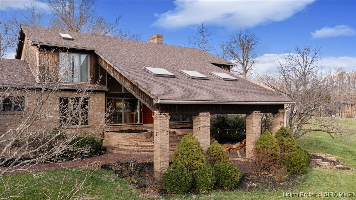 Property Photo:  8006 Shenandoah Lane  IN 47136 