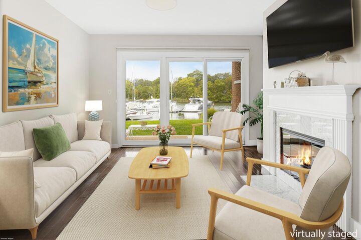 Property Photo:  43 Harbor Drive 103  CT 06902 