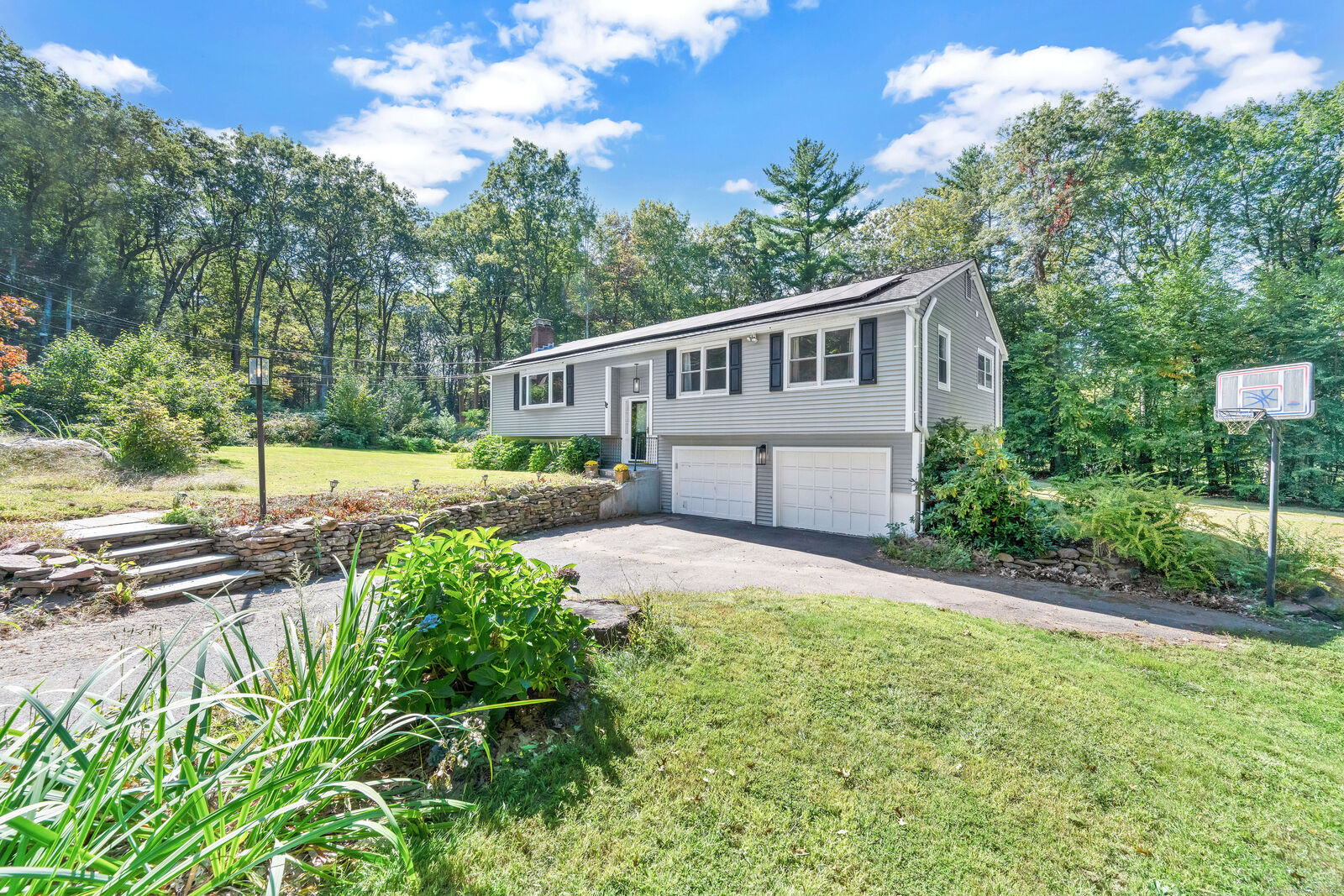 Property Photo:  12 Gretel Lane  CT 06070 