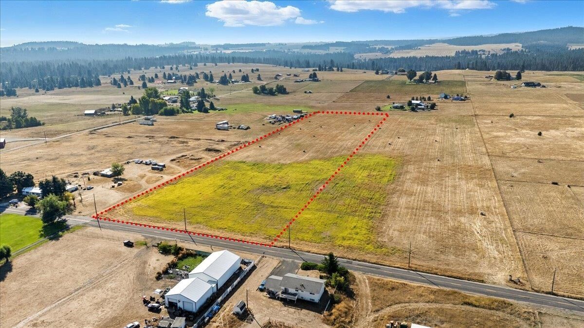 Property Photo:  00 W Staley Rd  WA 99006 