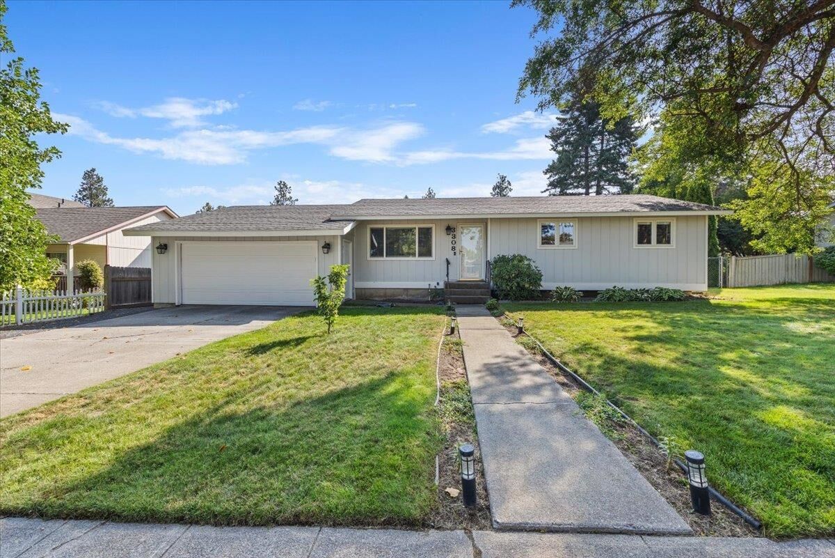 Property Photo:  3308 E 35th Ave  WA 99223 