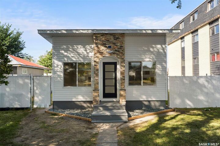 117 U Avenue S  Saskatoon SK S7M 3B9 photo