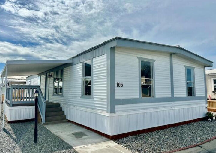 720 E Worth Space 105  Porterville CA 93257 photo