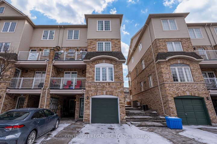 Property Photo:  42 Pinery Trail 109  ON M1B 6K1 