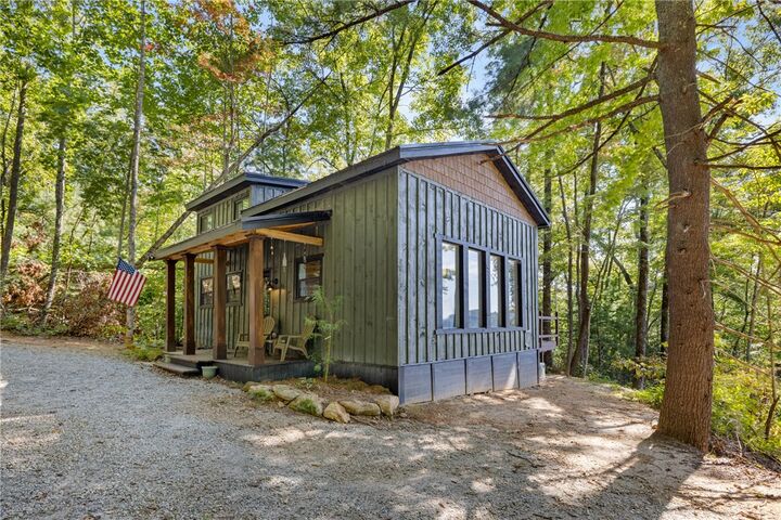 Property Photo:  548 Black Rock Mountain Parkway  GA 30525 