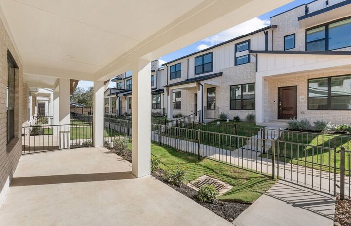 Property Photo:  1280 E Main Street 601  TX 78664 