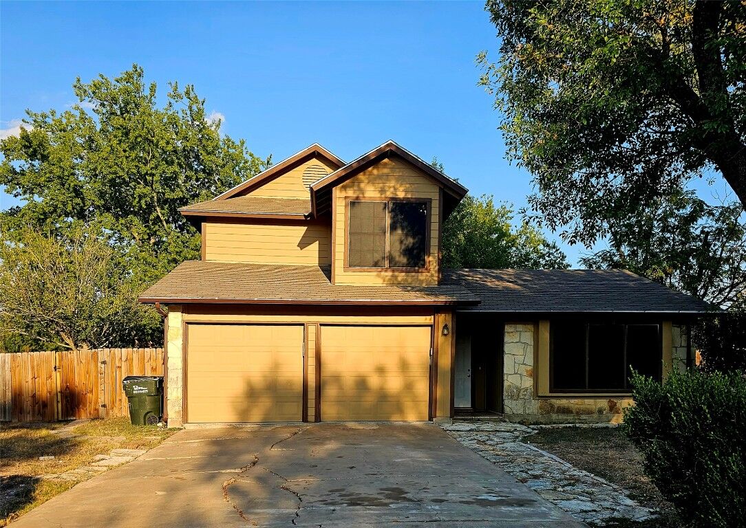 Property Photo:  409 El Secreto Street  TX 78610 