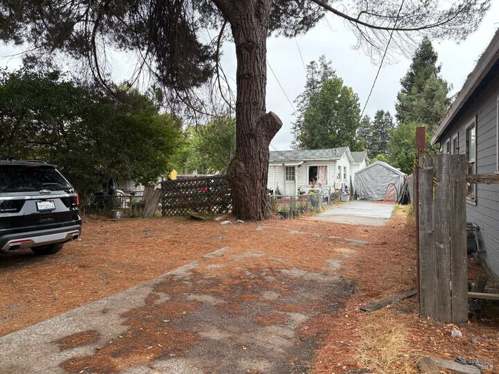 Property Photo:  929 Hendley Street  CA 95404 