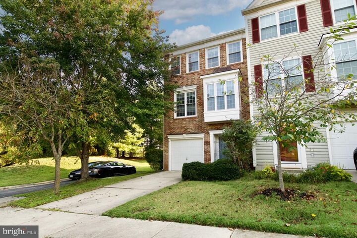 Property Photo:  