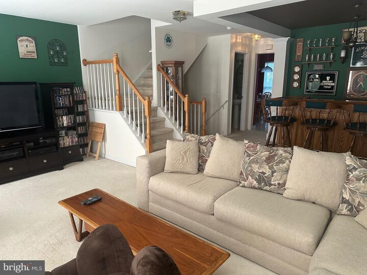 Property Photo:  3 Firethorn Lane  NJ 08075 