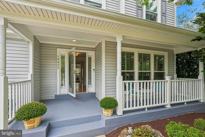 Property Photo:  14432 Stonebridge View  MD 20878