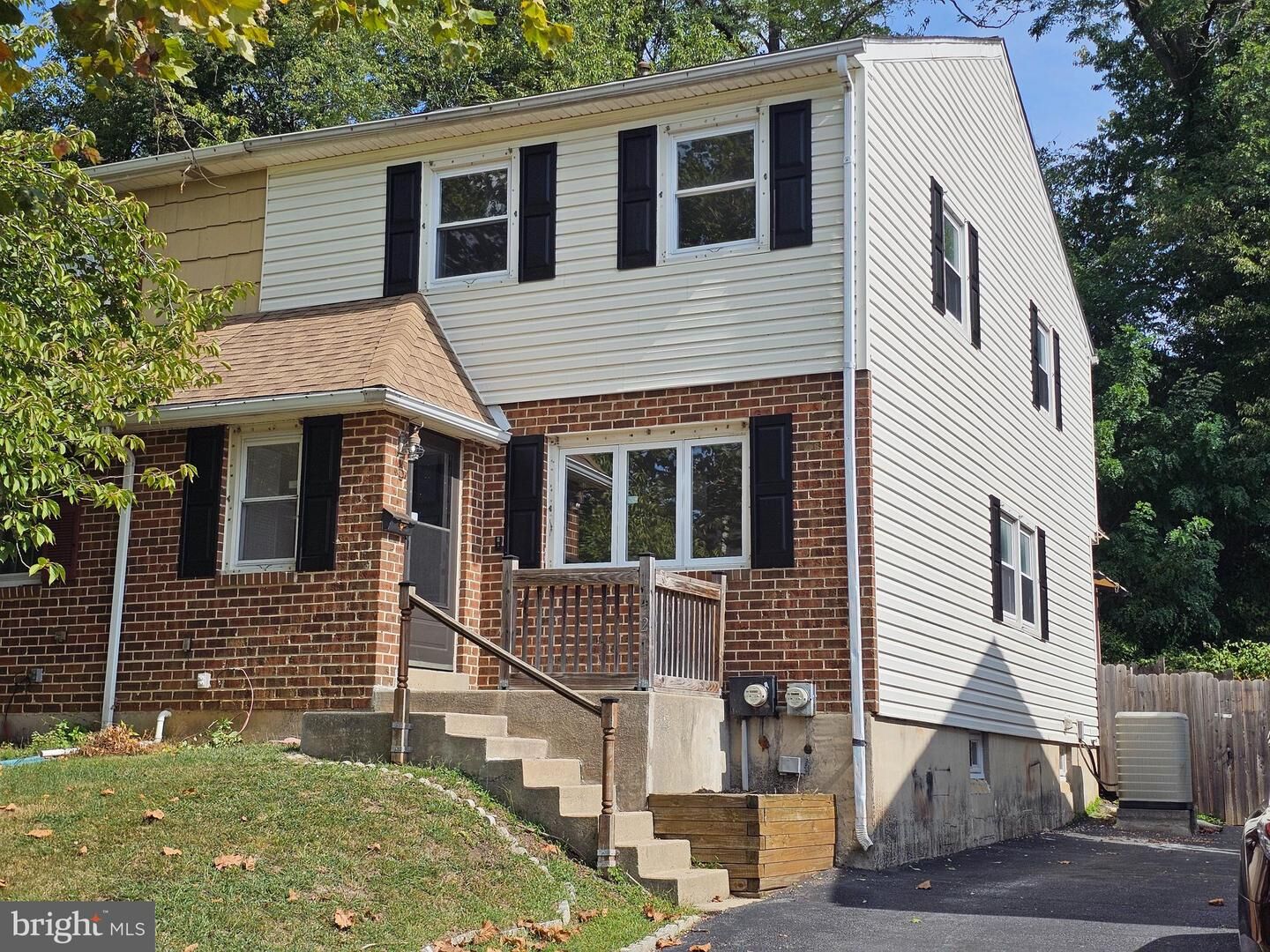 Property Photo:  1421 Bradley Street  PA 19061 
