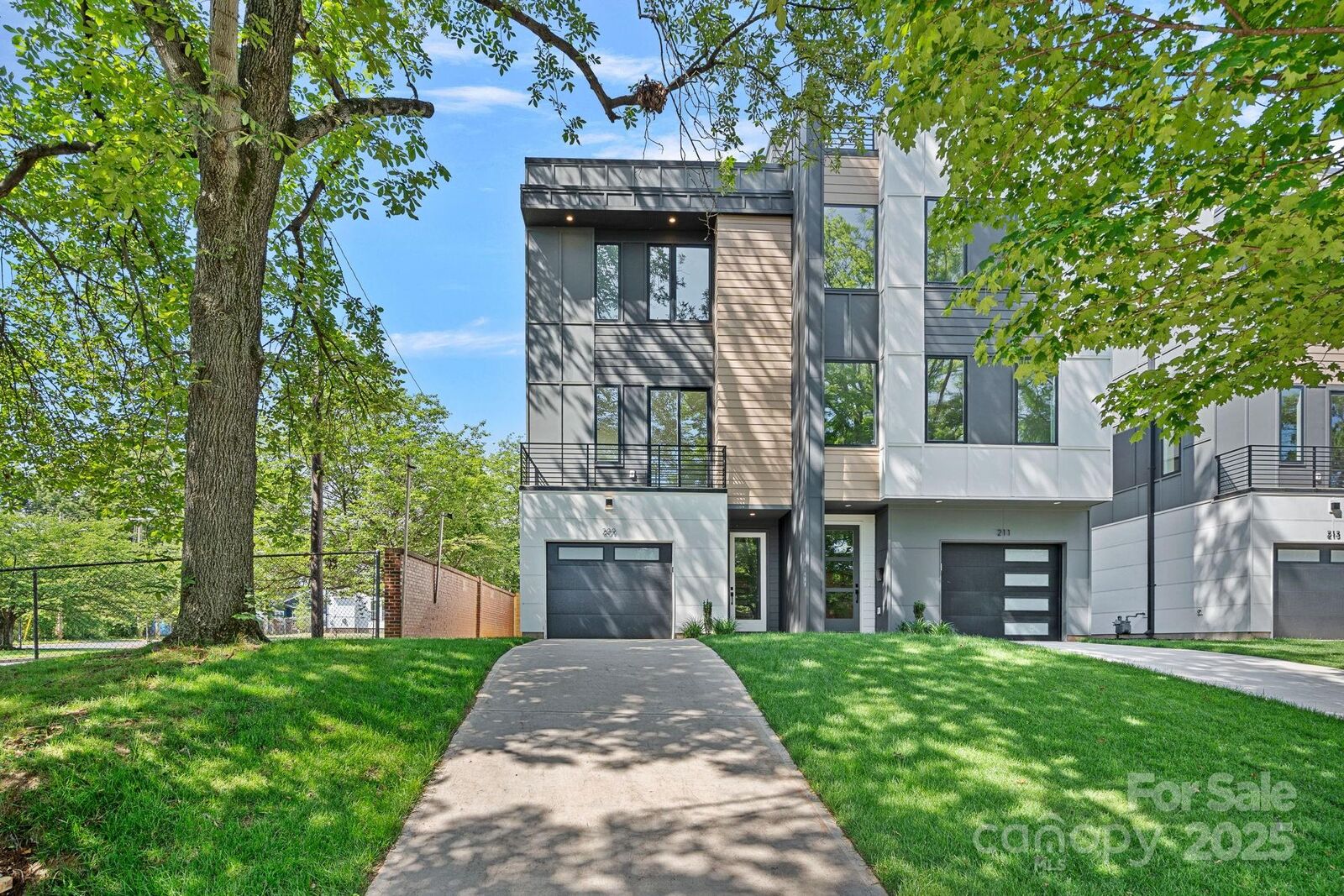 Property Photo:  209 &Amp 211 Keswick Avenue  NC 28206 