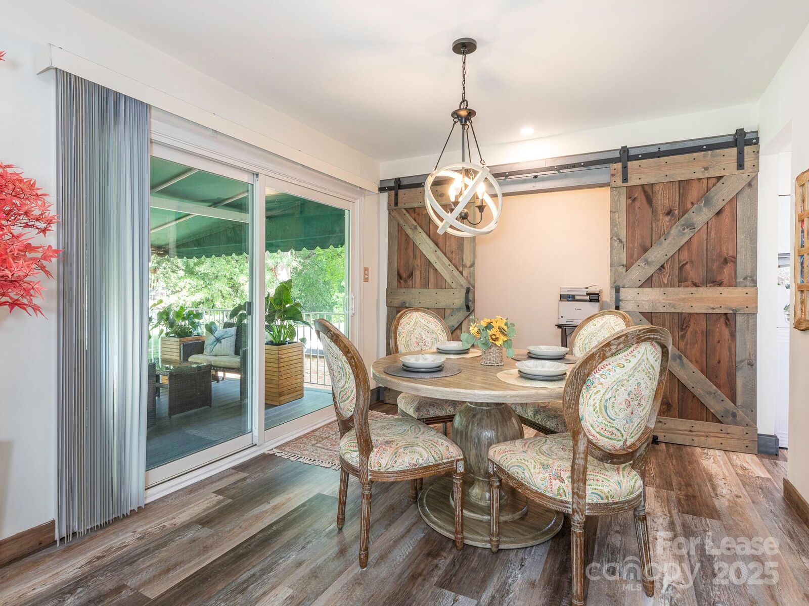 Property Photo:  8340 Meadow Lakes Drive  NC 28210 