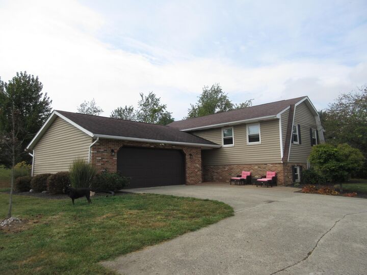 1906 Seminary Road  Heath OH 43056 photo