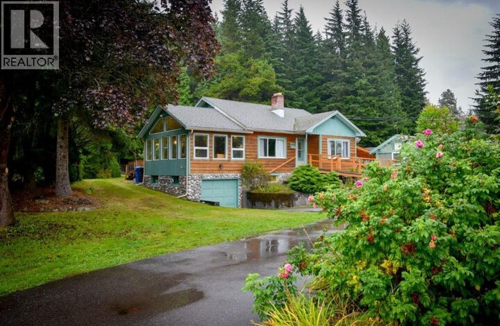 Property Photo:  4822 Halliwell Avenue  BC V8G 2J4 