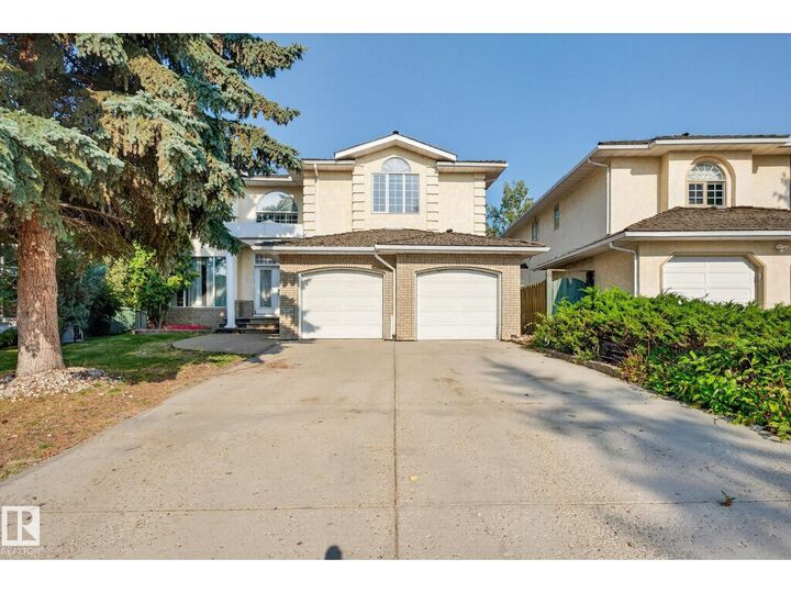 Property Photo:  106 Farnell Cl NW  AB T6R 2E4 