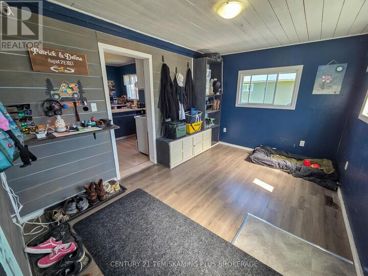 Property Photo: 45 6th Avenue ON P0J 1H0