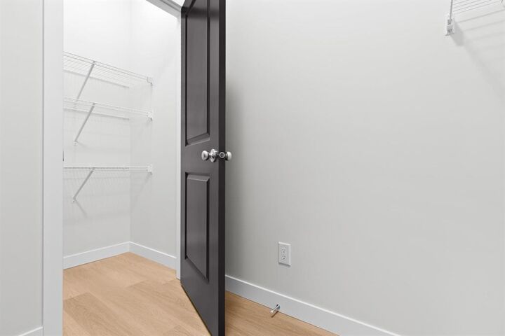 Property Photo: 804 Manitoba Avenue MB R1A 2C9