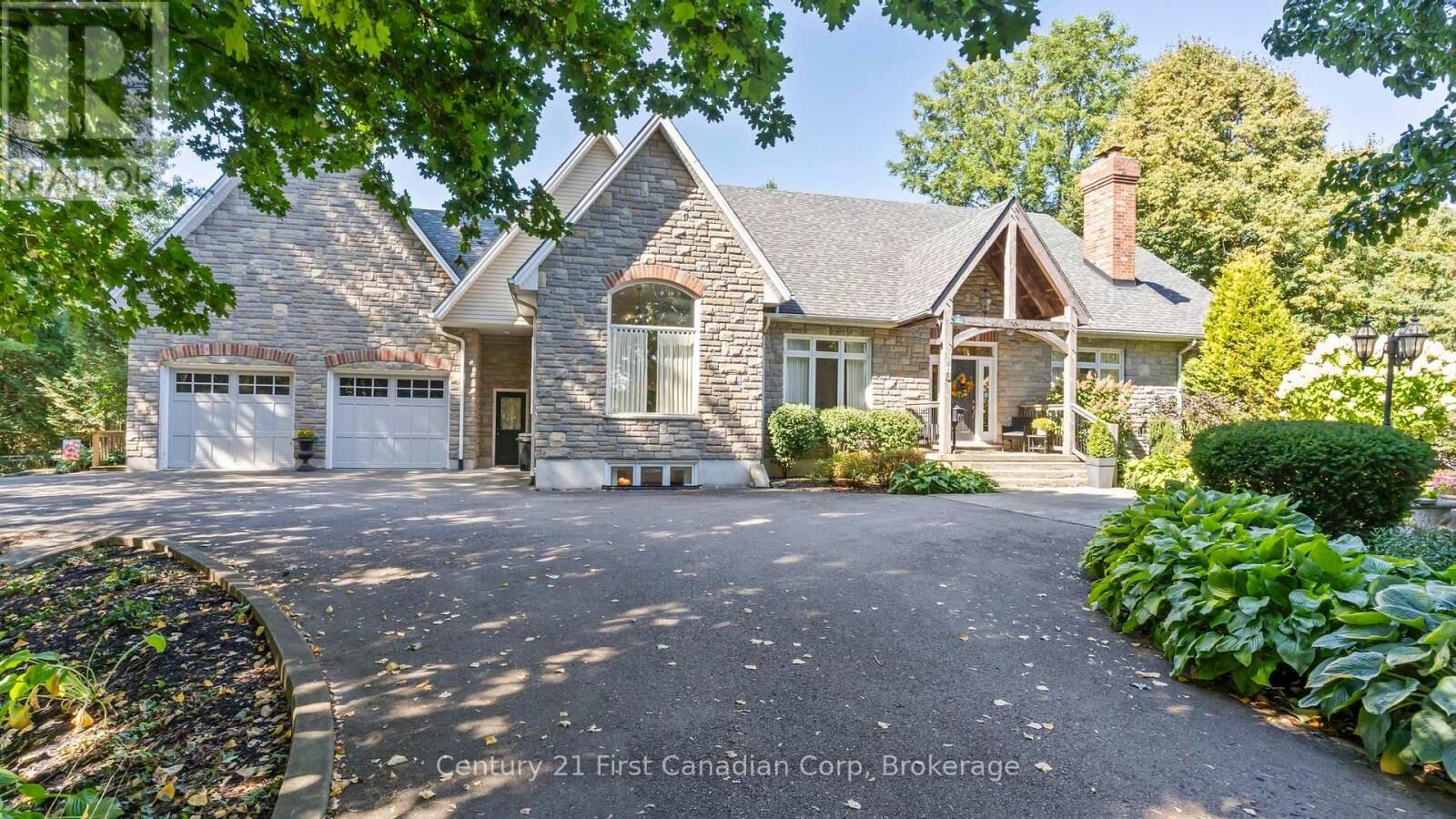 Property Photo:  11 Norsworthy Lane  ON N5C 4G5 