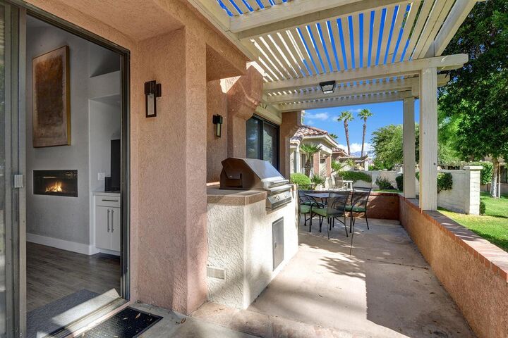 Property Photo: 42320 Sari Court CA 92211