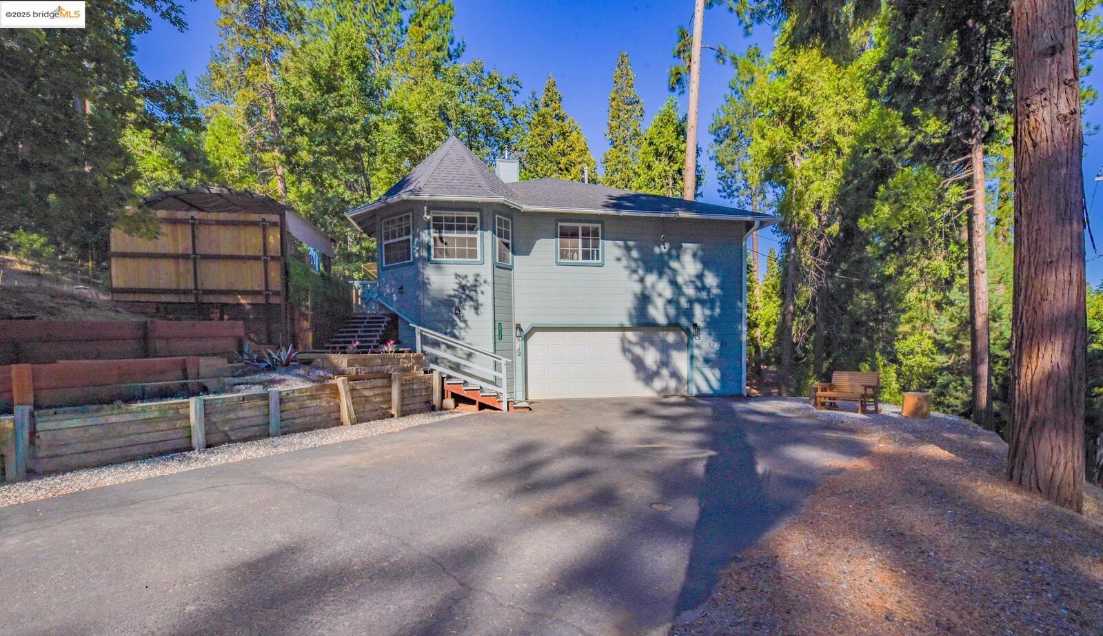 Property Photo:  24128 Oxbow Ln  CA 95370