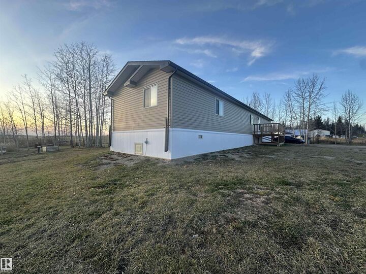 55330 Rge Road 63  Rural Lac Ste. Anne County AB T0E 2A0 photo