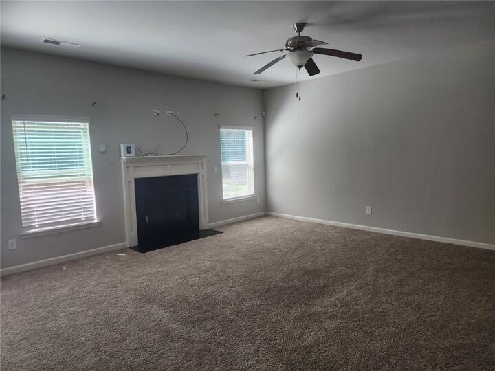 Property Photo: 270 Kestrel Circle GA 30014
