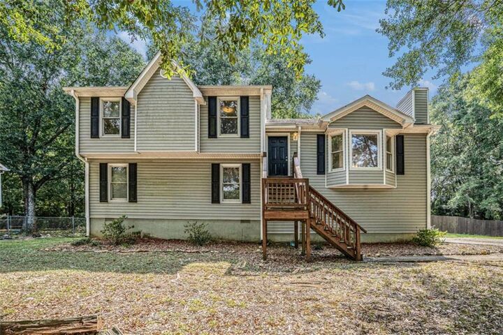 Property Photo: 39 Lazy Water Drive GA 30120
