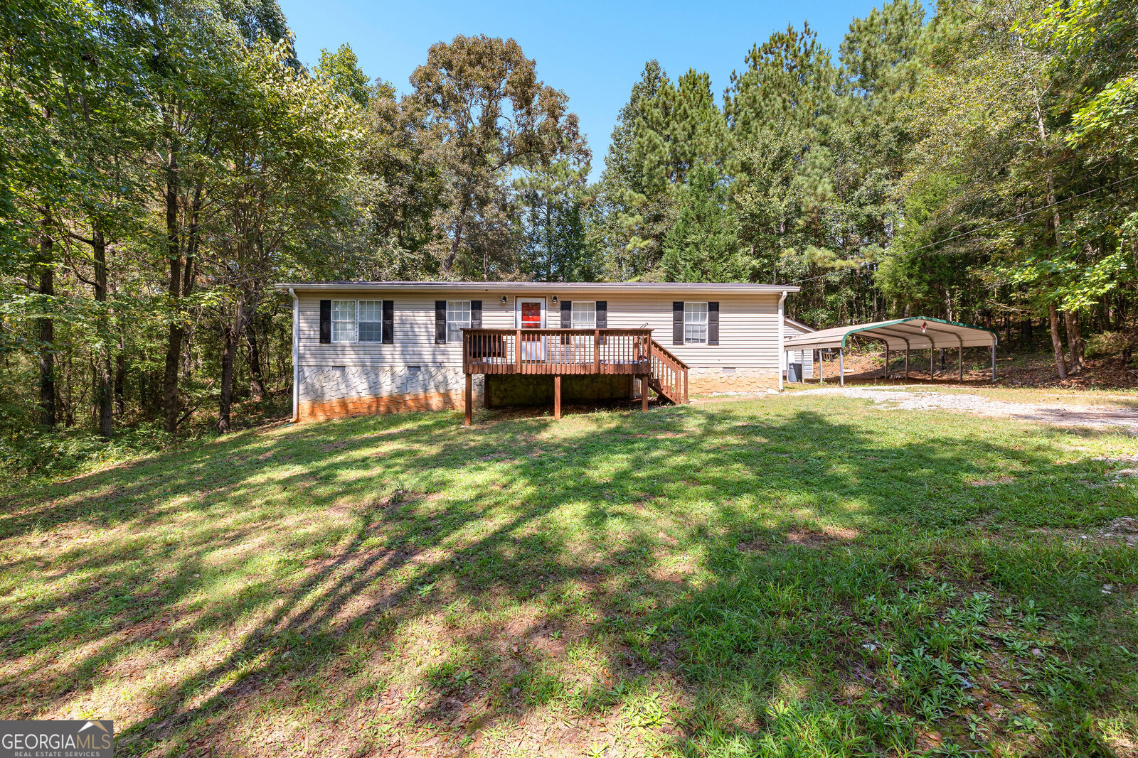 Property Photo:  822 Jackson Lake Road  GA 30233 