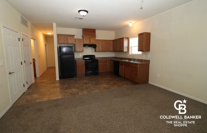 Property Photo:  911 N Sunflower Lane  KS 67880 