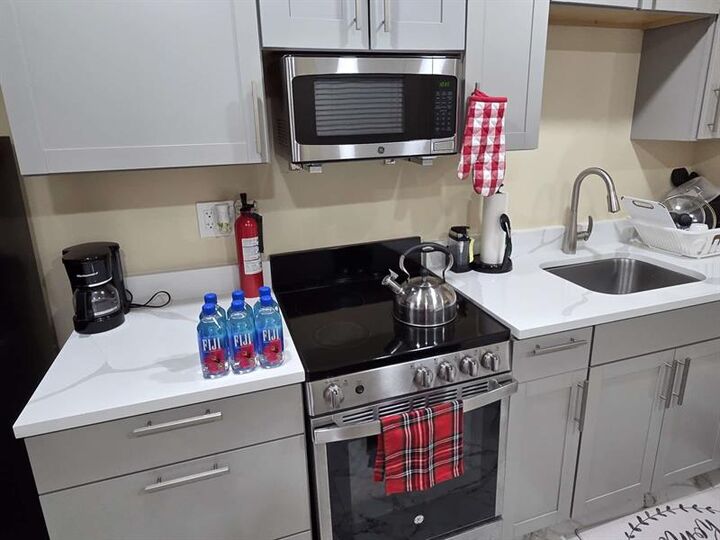 Property Photo:  2310 NW 60th Ter  FL 33313 
