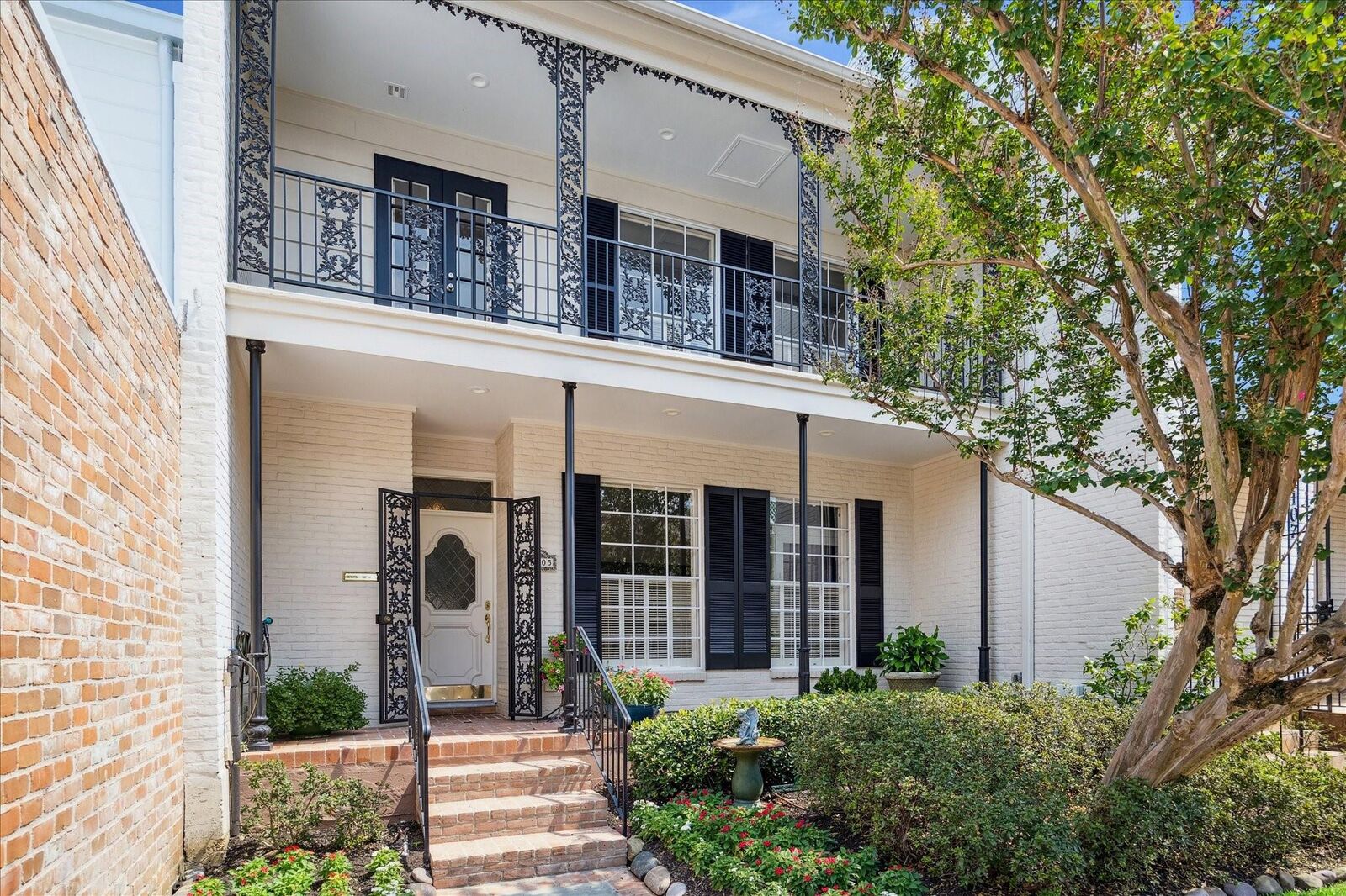 Property Photo:  2105 Fulham Court  TX 77063 