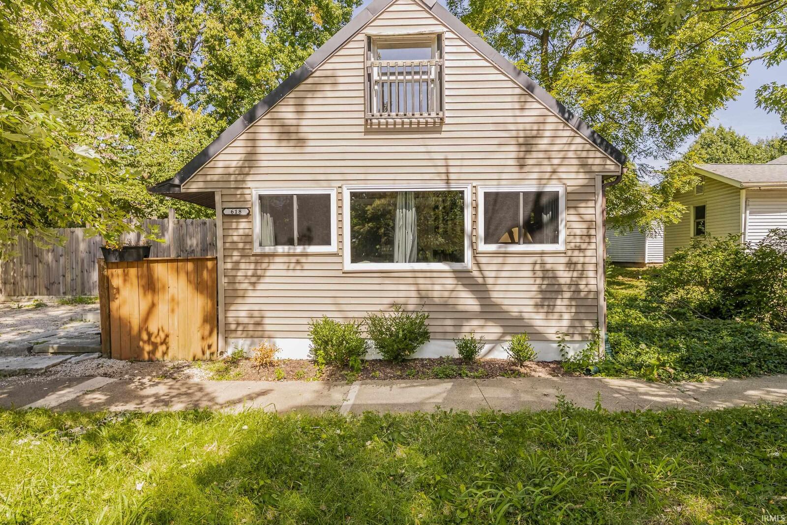 Property Photo:  618 W Howe Street  IN 47403-2231 