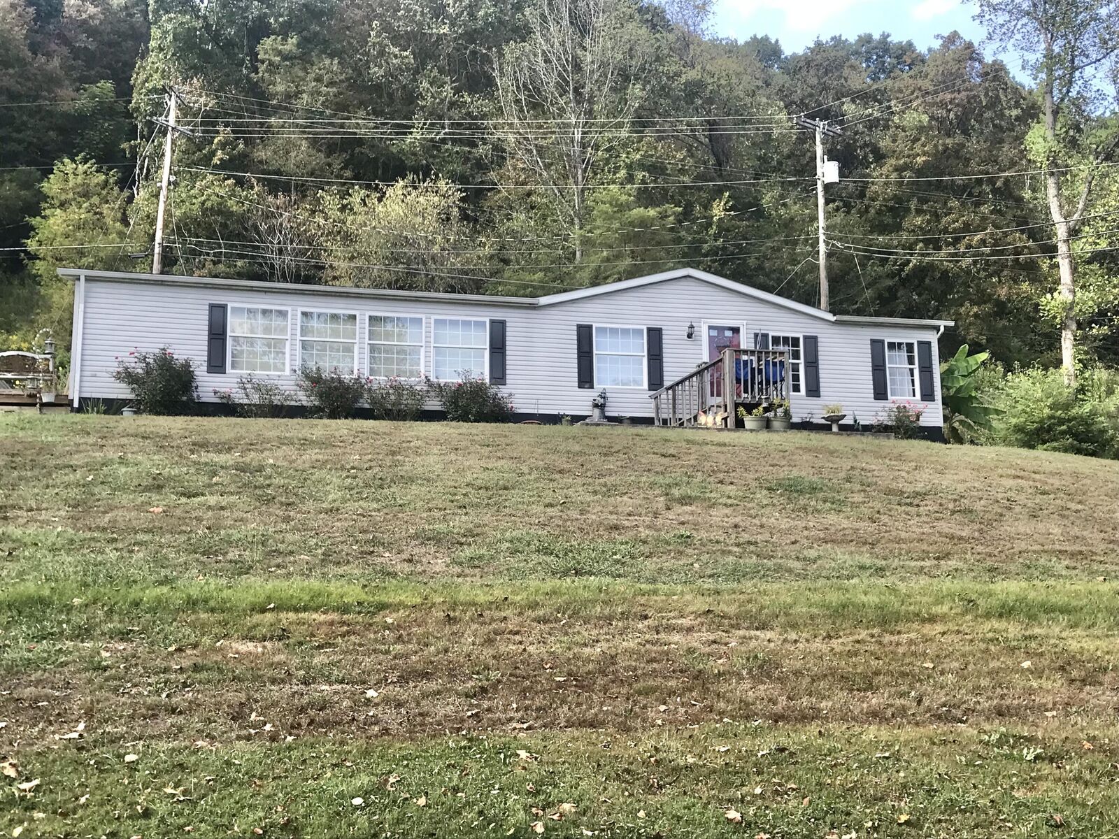 Property Photo: 686 Ky-827 KY 41144