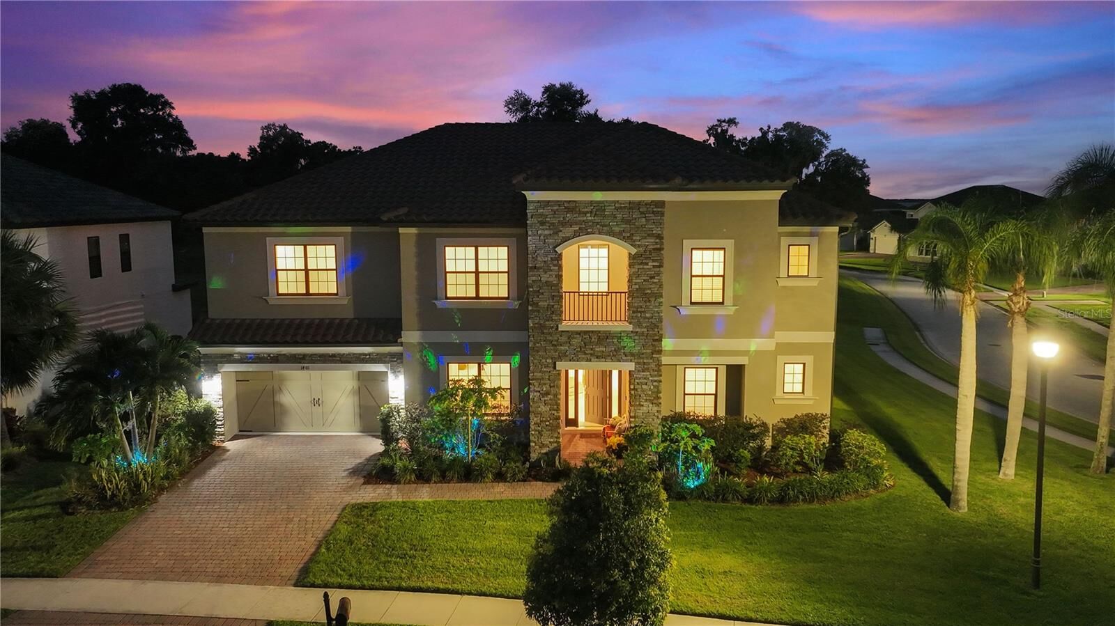 Property Photo:  1401 Beacon Drive  FL 34746 