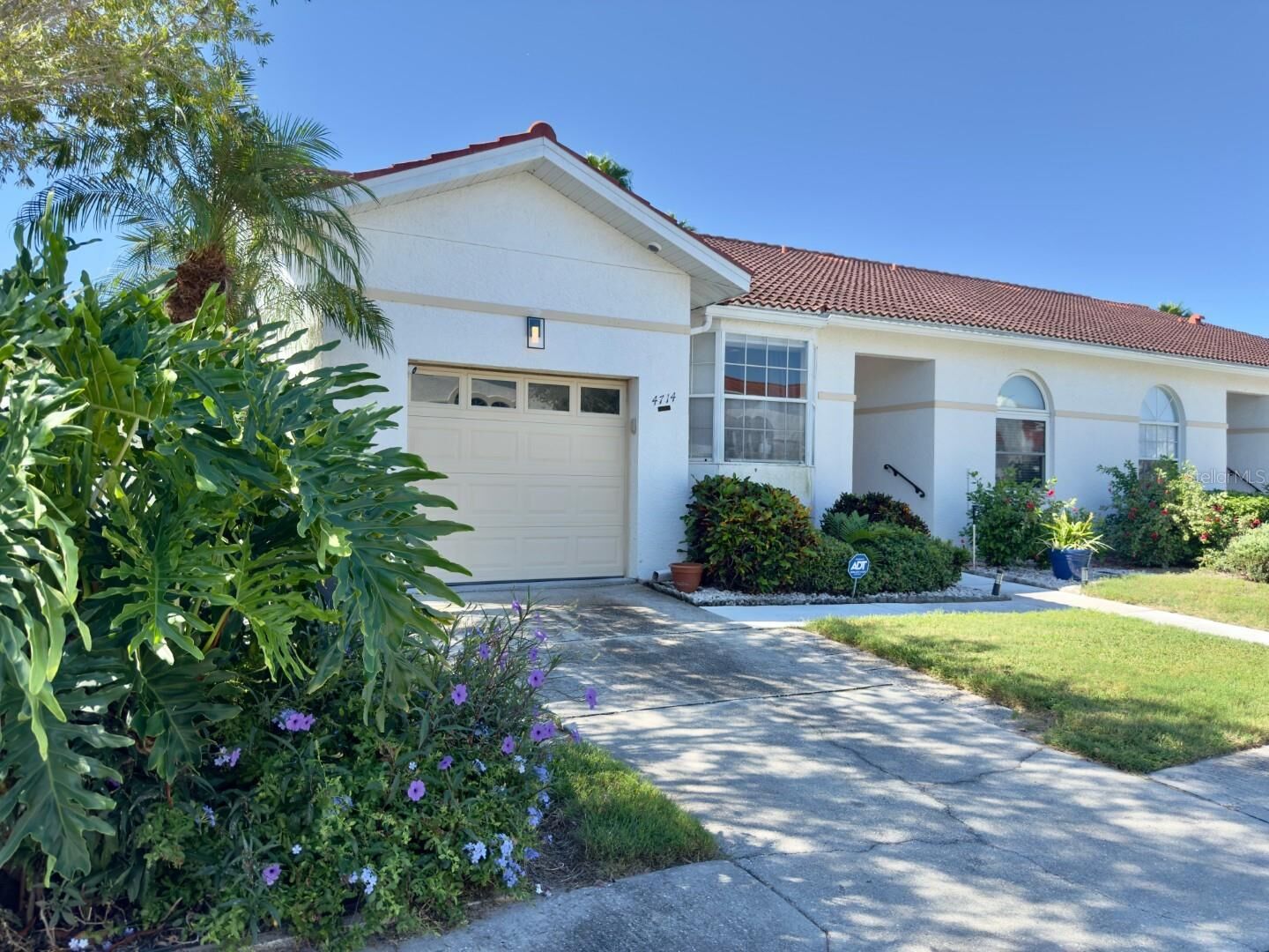 Property Photo: 4714 61st Avenue Terrace W FL 34210