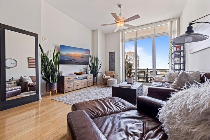 Property Photo:  1208 E Kennedy Boulevard 831  FL 33602 