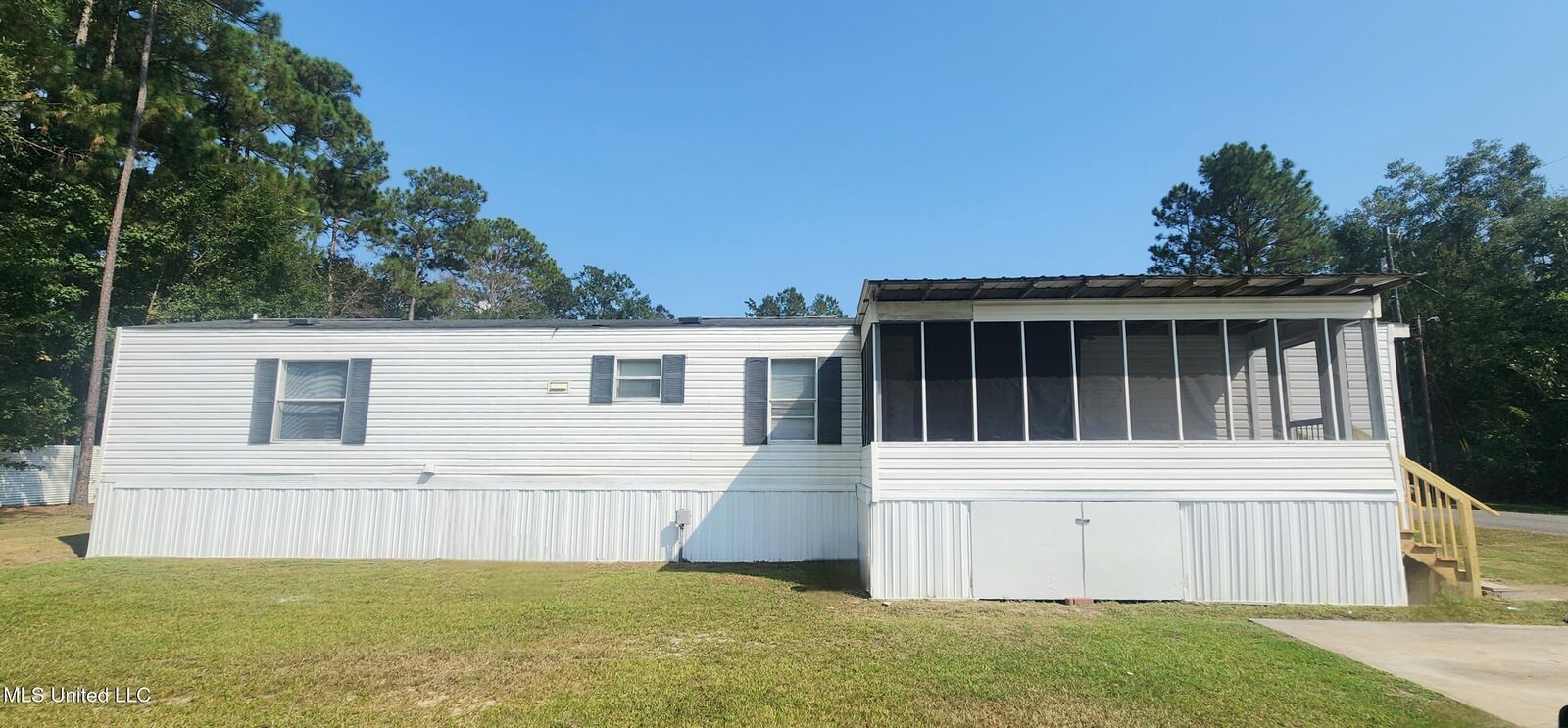 Property Photo:  7828 Petunia Drive  MS 39553 