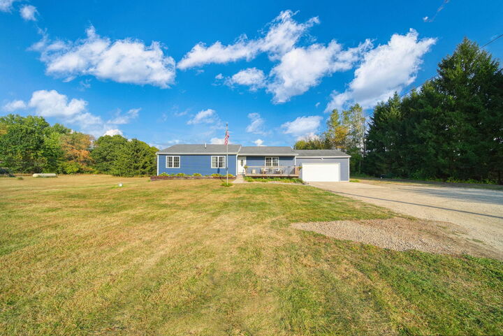 Property Photo: 9857 Beeman Road MI 48118