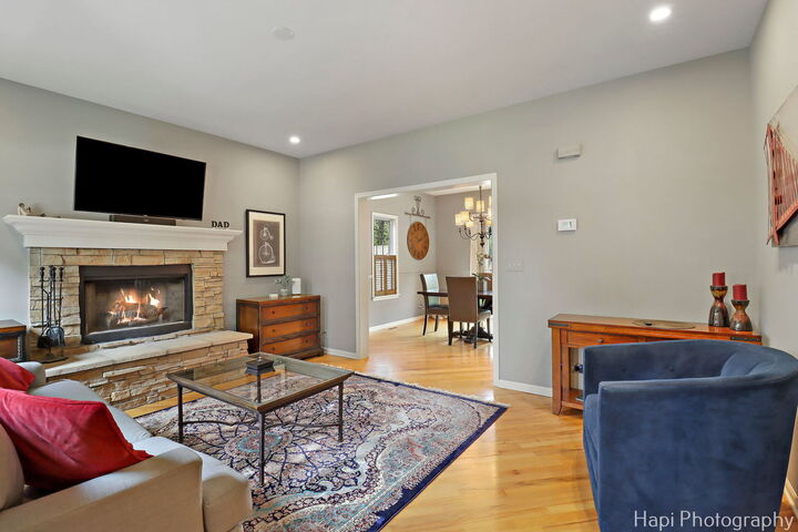Property Photo:  21556 W Sarah Drive  IL 60046 