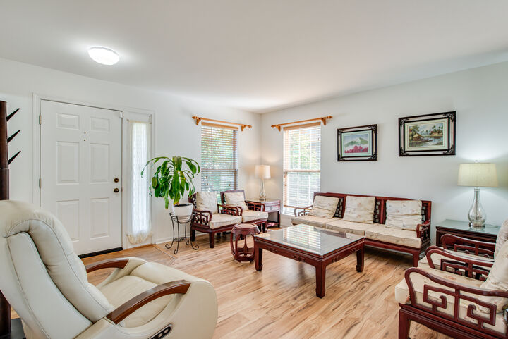 Property Photo: 1259 Lakewood Circle IL 60540